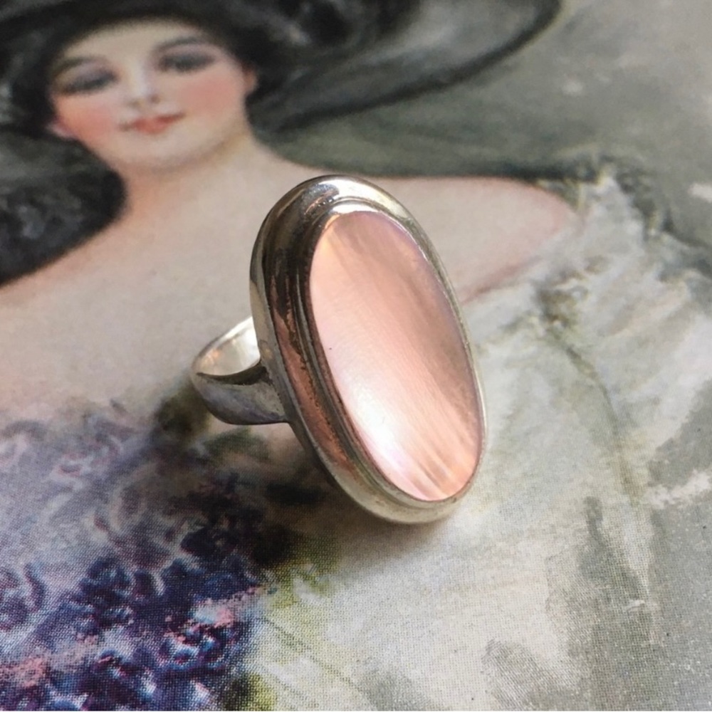 •MOTHER OF PEARL• sterling silver shield ring